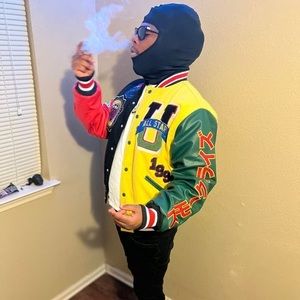 Meet your Posher, Kurtis